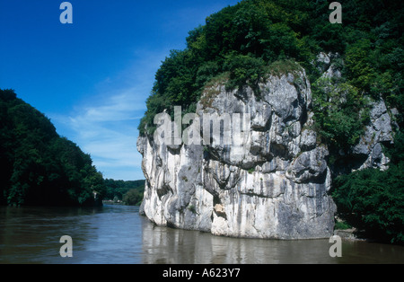 Felsformation in einem Fluss, Franken, Bayern, Deutschland Stockfoto