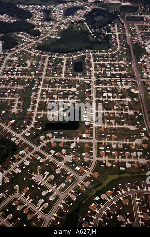 Luftaufnahme des Wohn-Häusern und Straßen Tampa Florida USA Stockfoto