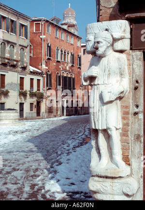 Venedig, Campo dei Mori, Sior Antonio Rioba Mit der Eisernen Nase Stockfoto