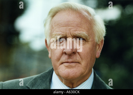 englischer Schriftsteller und Romancier John Le Carré berühmt für der Spion, der aus dem kalten Alias David Cornwell kam Stockfoto