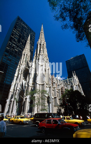 Historisches Bild Jahr 2000 St. Patricks Kathedrale von New York City Viertel von Manhattan Bundesstaat New York Usa Stockfoto