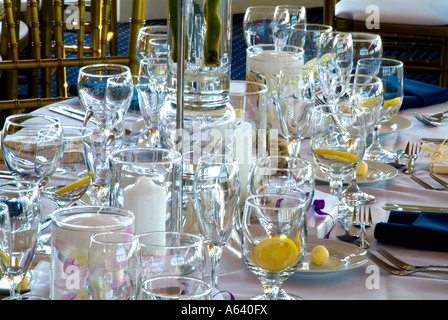 Elegante Tabelleneinstellungen an Hochzeit Bankett Empfang, Philadelphia, USA Stockfoto