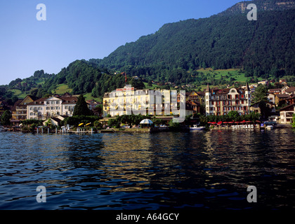 Lake Luzern Uferpromenade von Dorf Weggis am Abend Kanton Luzern Swiss Alpes Schweiz Stockfoto