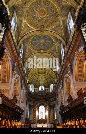 UK-London-St. Pauls Cathedral der Apsis und Chor Decke Stockfoto