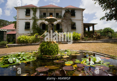 Antillen Karibik Barbados St George Francia Plantation House Gärten und Seerosenteich am Eingang. Stockfoto