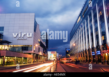 Viru Einkaufszentrum und Hotel Tallink im Geschaeftsviertel Stockfoto