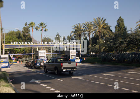 Fahren Sie durch den Eingang zu den Universal Studios in Los Angeles. Stockfoto