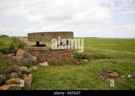 Zweiten Weltkrieg Bunker am Ufer des Flusses Severn Mündung in der Nähe von Magor Stockfoto