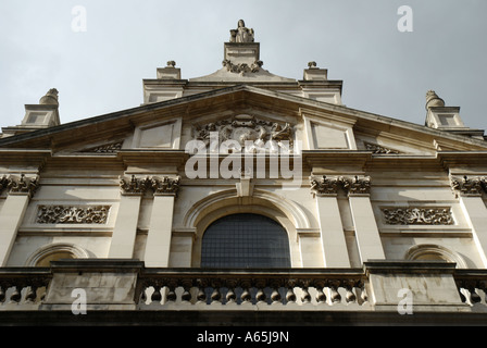 Nahaufnahme von vorne oben von Brompton Oratory in Kensington London England Stockfoto