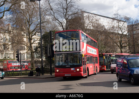 Verkehr um Marble Arch, Oxford Street London England GB Vereinigtes Königreich Stockfoto
