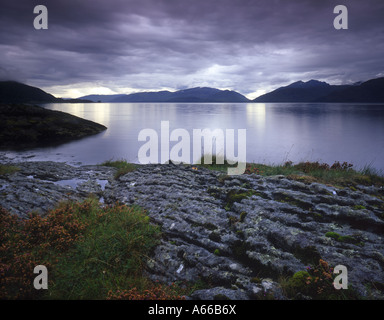 Garbh Bheinn in Ardgour angesehen vom Ufer des Loch Linnhe bei Kentallen Stockfoto