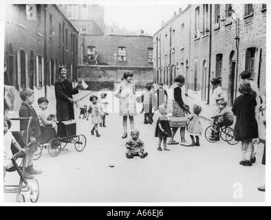 Straßenkinder ca. 1920 Stockfoto