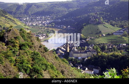 Malerische Städtchen Stadt Cochem an der Mosel in den Wein reichen Moseltal im Rheinland in Deutschland Stockfoto