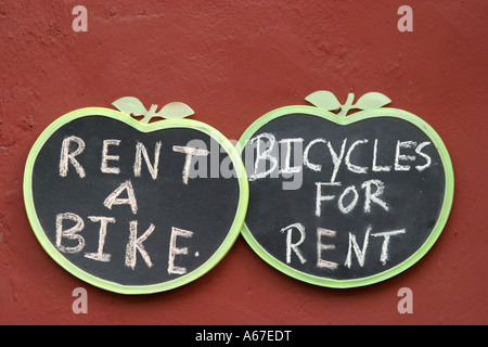 Touristischen Zeichen für Fahrradverleih in Fort Kochi, Cochin, Kerala, Indien Stockfoto