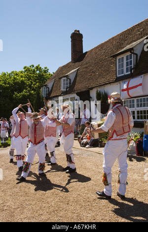 Morris tanzen The Thaxted Morris Ring Thaxted Essex England Stockfoto