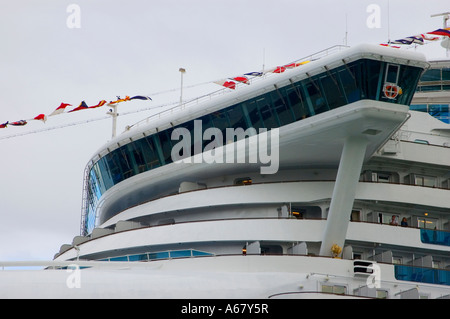 Stock Foto von der Brücke des Kreuzfahrtschiffes Sapphire Princess festgemacht in Auckland, Neuseeland. 2007. Stockfoto