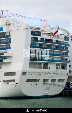 Stock Foto von das Kreuzfahrtschiff Sapphire Princess festgemacht in Auckland, Neuseeland. 2007. Stockfoto