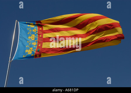 Flagge von Spanien flattern im wind Stockfoto