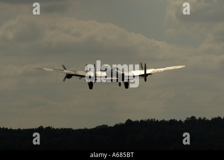 Avro Lancaster ausziehen aus Farnborough Air Show 2006 Stockfoto