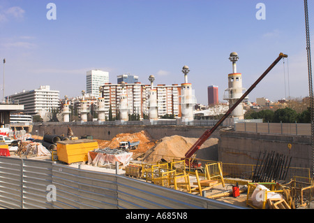 Spanien Barcelona bei Sans Hauptbahnhof Bahnhof Bauarbeiten für neuen Hochgeschwindigkeitszug Ave die Stadt voll von Kranen Stockfoto