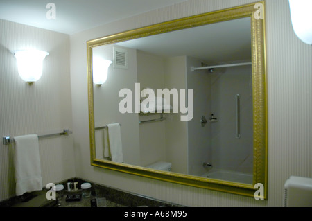 Badezimmer in einem gehobenen Hotel-suite Stockfoto