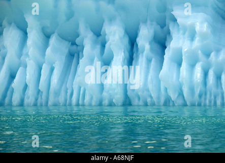 Eisberg zeigt blaue hautnah Stockfoto