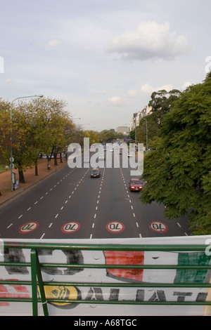 Große Straße in Buenos Aires Stockfoto