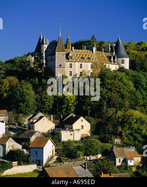 15. Jahrhundert Château La Rochepot Côte d oder Frankreich Hautes Côte de Beaune Stockfoto