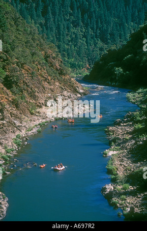 Rafting und Kajak fahren der Rogue River im südwestlichen Oregon Stockfoto