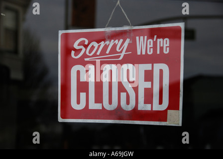 "Eine"geschlossene Zeichen", Café, USA". Stockfoto