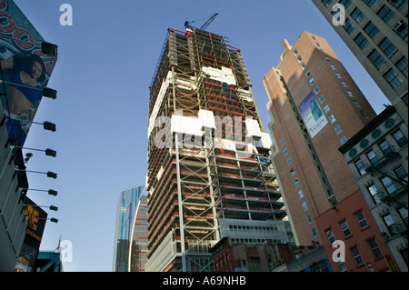 Blick auf das neue New York Times Zeitung Gebäude im Bau auf der 8th Avenue in New York City USA 25. Februar 2006 Stockfoto