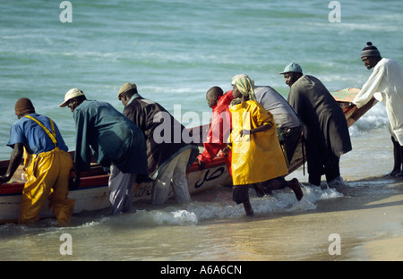 Fischer - Plage des Pêcheurs, Nouakchott, Mauretanien Stockfoto