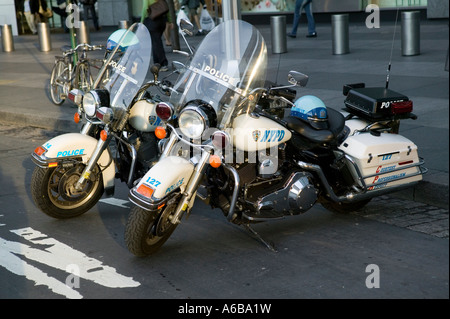 NYPD 1450cc Road King Harley Davidson Motorräder New York USA Dez. 2006 Stockfoto