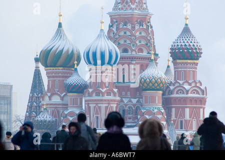 Kathedrale des Schutzes der Allerheiligsten Gottesgebärerin auf dem Graben (Собор Покрова пресвятой Богородицы, что на Рву) auf dem Roten Platz Stockfoto
