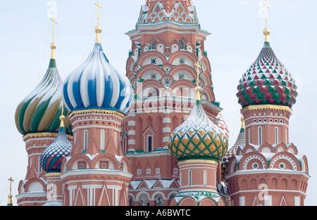 Kathedrale des Schutzes der Allerheiligsten Gottesgebärerin auf dem Graben (Собор Покрова пресвятой Богородицы, что на Рву) auf dem Roten Platz Stockfoto