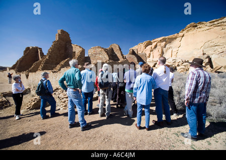 Besucher im Chaco Kultur-nationaler historischer Park, New-Mexico Stockfoto