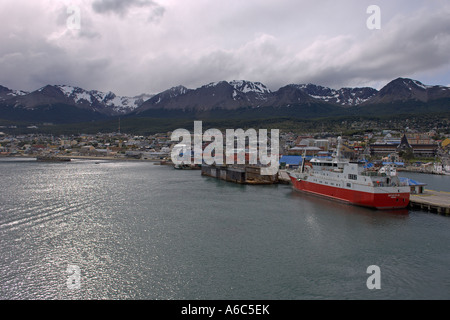 Hafen und Stadt Ushuaia Tierra zu del Fuego Argentinien Januar 2007. Südlichste Stadt der Welt, Gateway in die Antarktis. Stockfoto