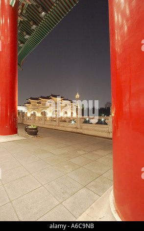 Blick auf Chiang Kai Shek Memorial Gate National Concert Hall, Taipei Stockfoto