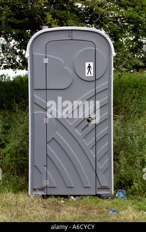 Eine tragbare Toilette, die oft bei Outdoor-Veranstaltungen wie Festivals wie Glastonbury gefunden werden kann Stockfoto