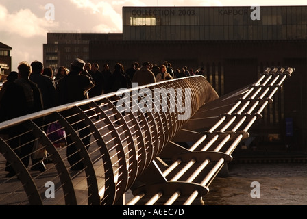 London River Thames Millenium bridge Tate modern Stockfoto