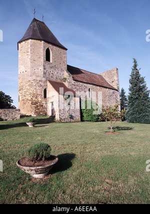 Le Bugue in der Nähe von Le Bugue Dordogne Perigord Frankreich Dorfkirche wurde im Perigord jetzt in Aquitanien Stockfoto
