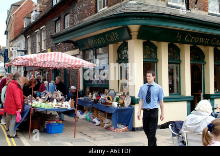 Straße Markttag im East End von London Stockfoto