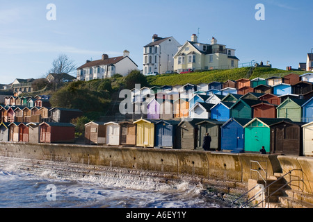 Walton am Meer ganz blöd, Strandhütten, abgebildet im April Stockfoto