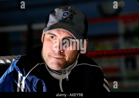 Joe Calzaghe ungeschlagenen super-Mittelgewicht Boxen Welt champion abgebildet in Newbridge Boxing Club Turnhalle Abercarn South Wales UK Stockfoto