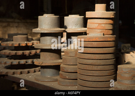 Gusseisen Speichenräder & Riemenscheiben, Kalifornien Stockfoto