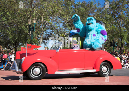 Sulley, Monster Inc, Disney-Stars und Motor Cars Parade, Disney MGM Studios, Disneyworld, Orlando, Florida, USA Stockfoto