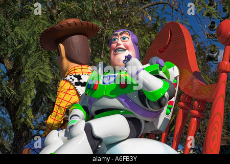 Disney-Stars und Motor Cars Parade, Buzz Lightyear und Woody, Disney MGM Studios, Disneyworld, Orlando, Florida, USA Stockfoto