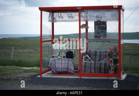 verlangsamen und Reise gern möbliert Wartehalle auf den Shetland-Inseln Unst UK Stockfoto