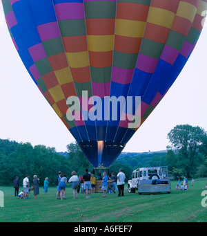 Feuer bei einem Heißluftballon Stockfoto