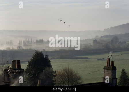 Furnished BANES UK A Blick über Bathampton Wasser Wiesen von Ferienhäusern in der Charge Stockfoto